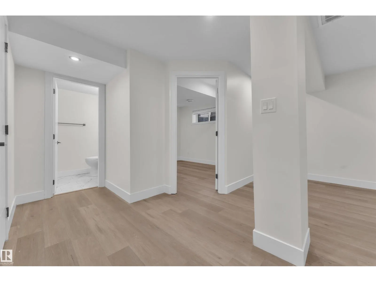 4110 157A AV NW