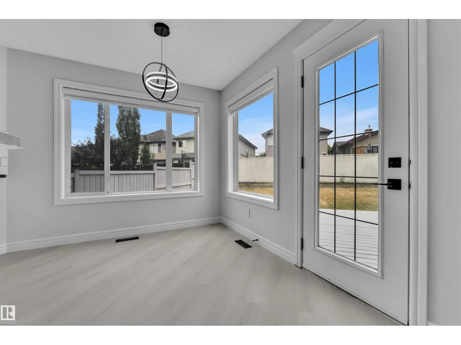 4110 157A AV NW