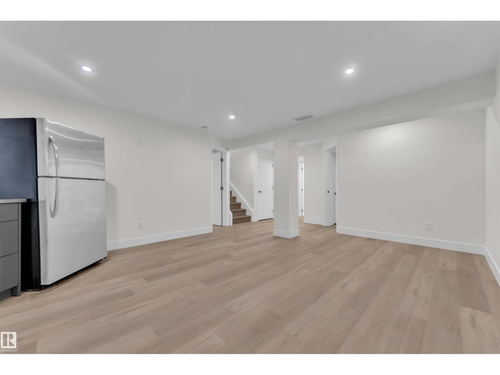 4110 157A AV NW