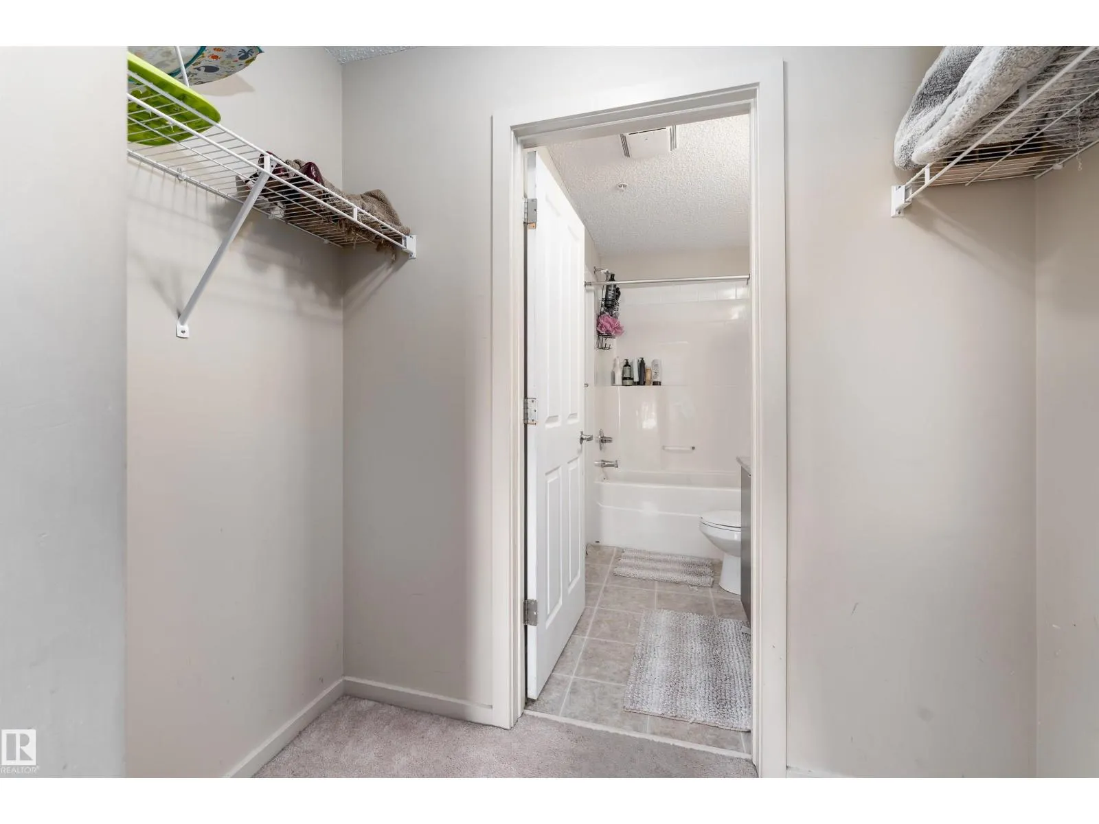 #205 340 WINDERMERE RD NW