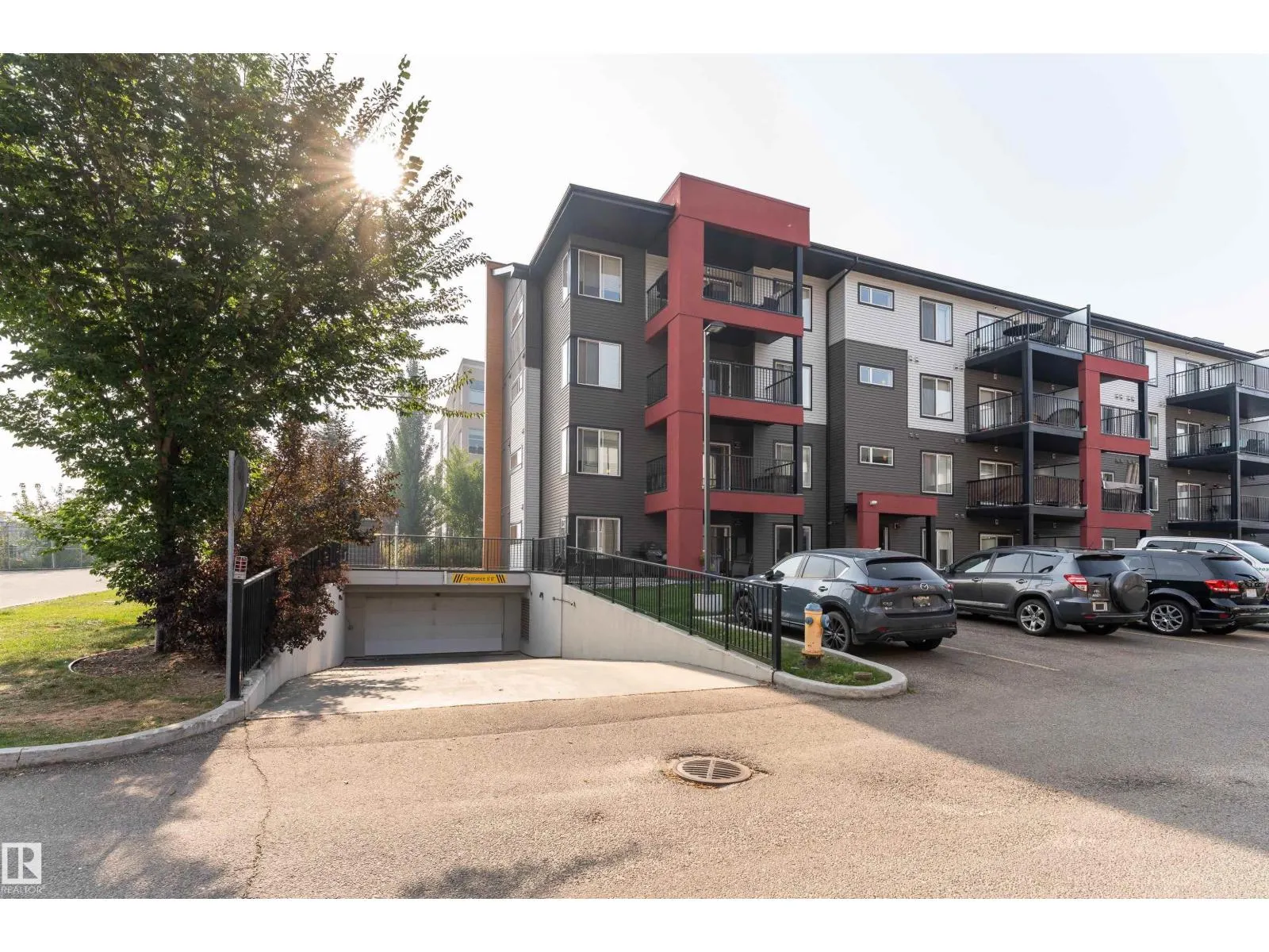 #205 340 WINDERMERE RD NW