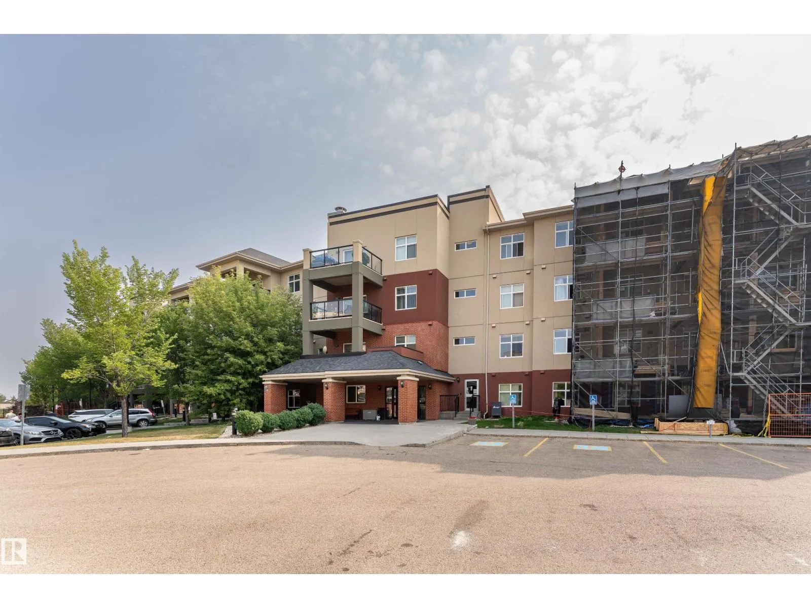 #439 7825 71 ST NW
