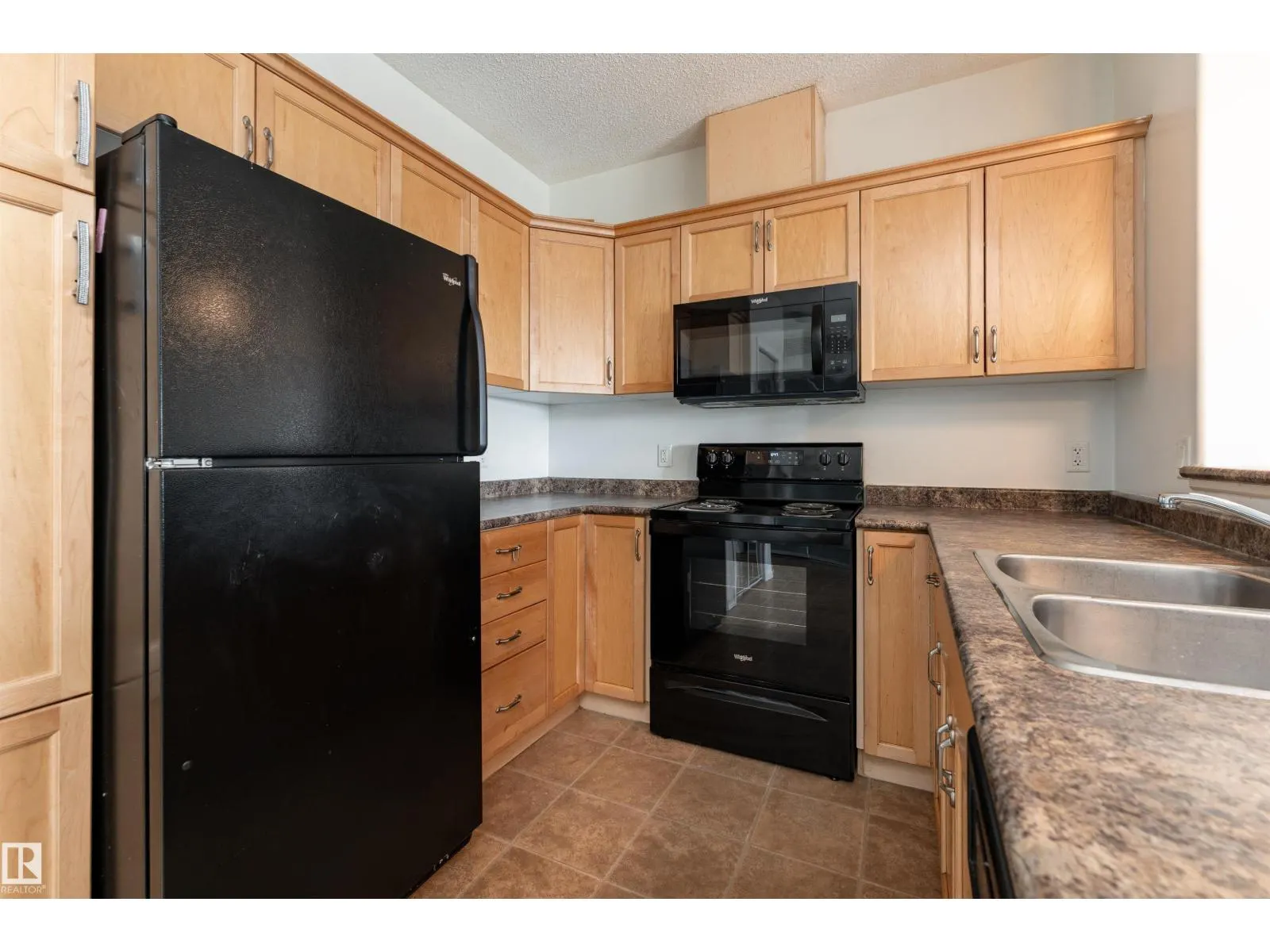 #439 7825 71 ST NW