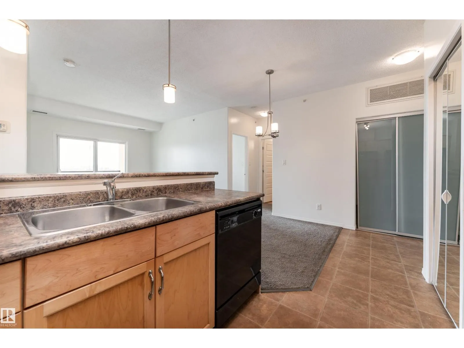 #439 7825 71 ST NW