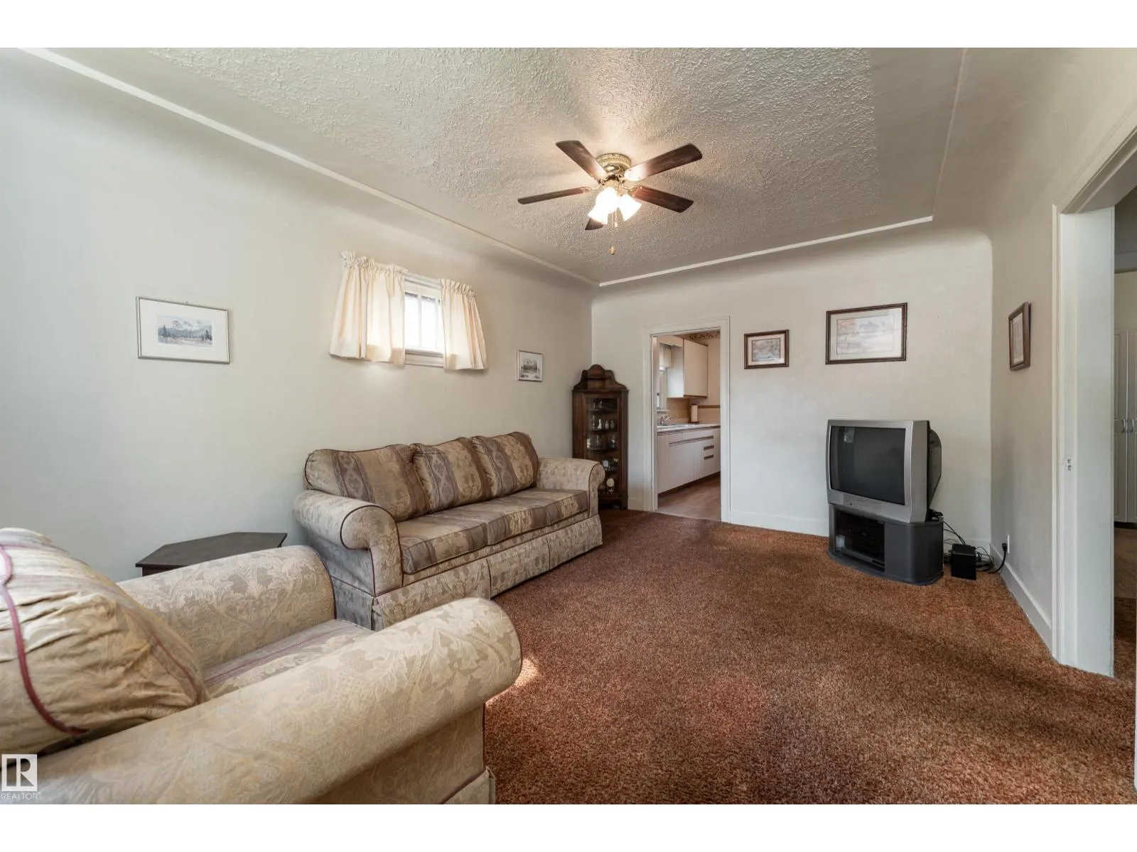 11438 65 ST NW