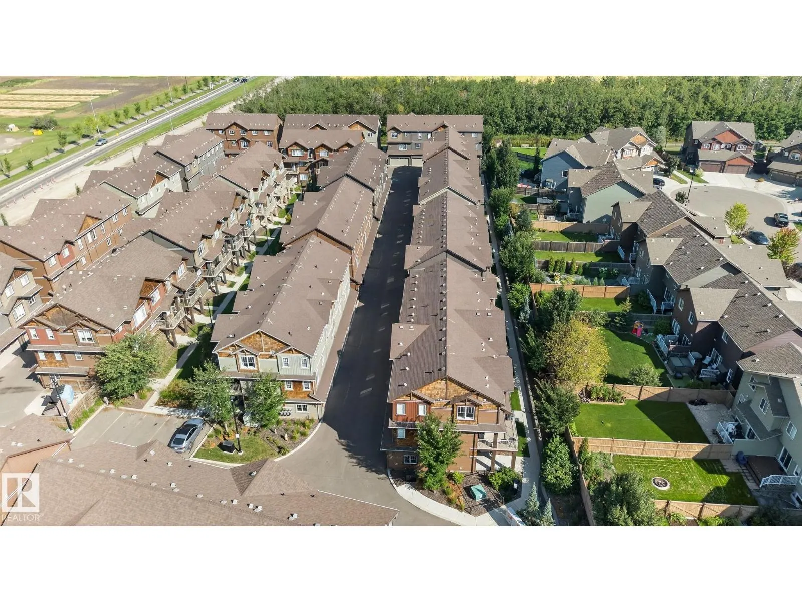 #10 1005 GRAYDON HILL BV SW