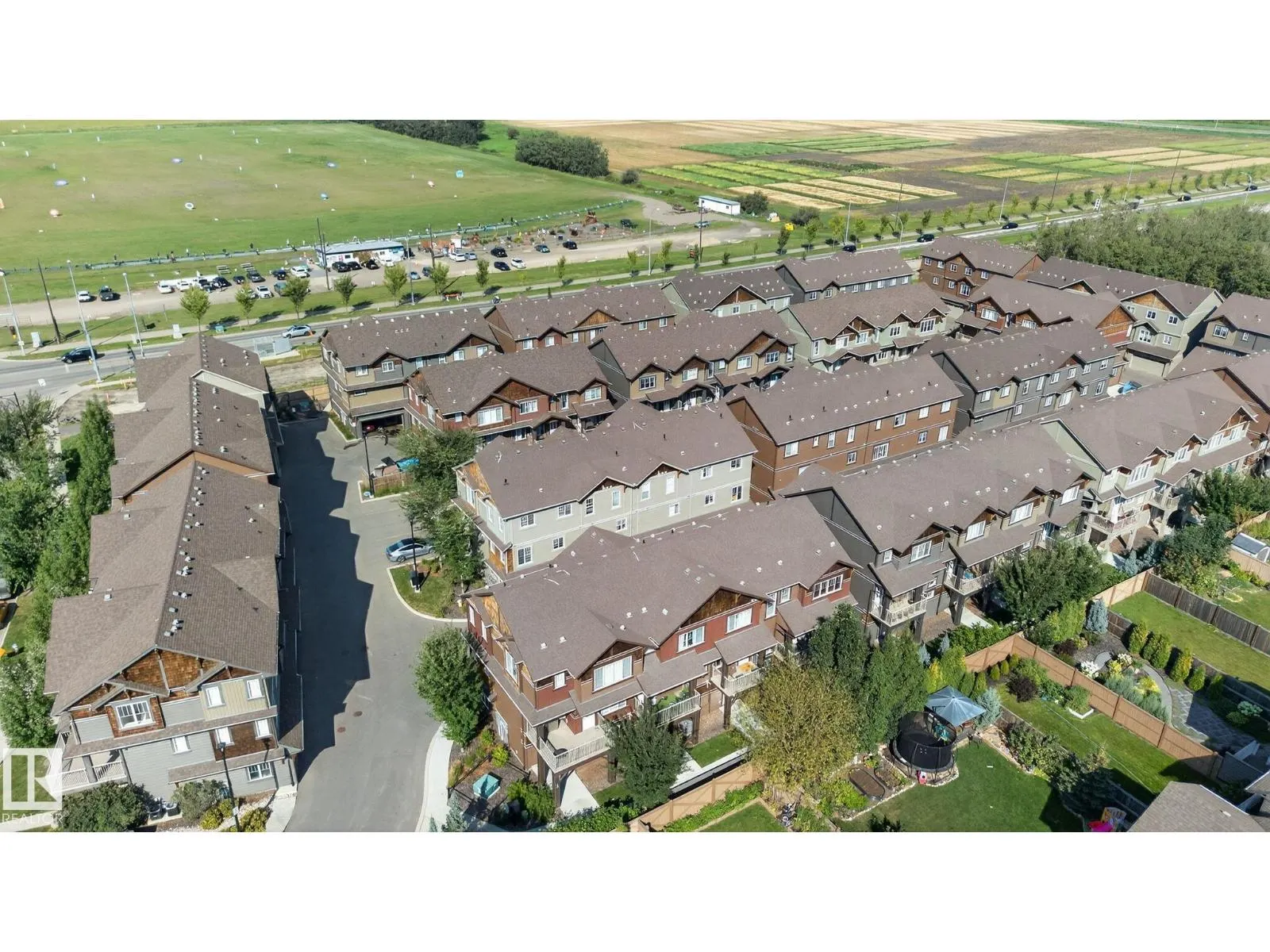#10 1005 GRAYDON HILL BV SW
