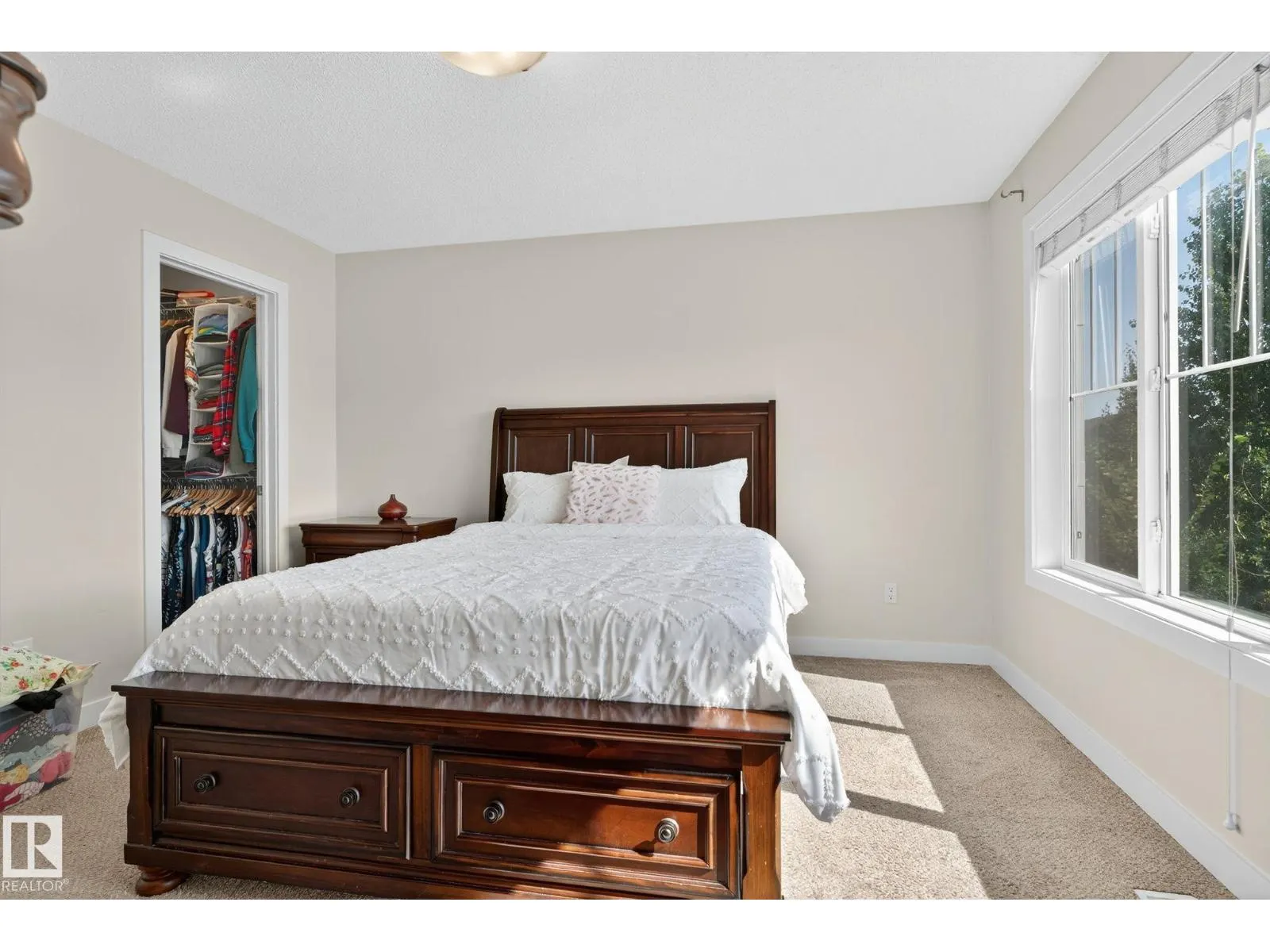 #10 1005 GRAYDON HILL BV SW