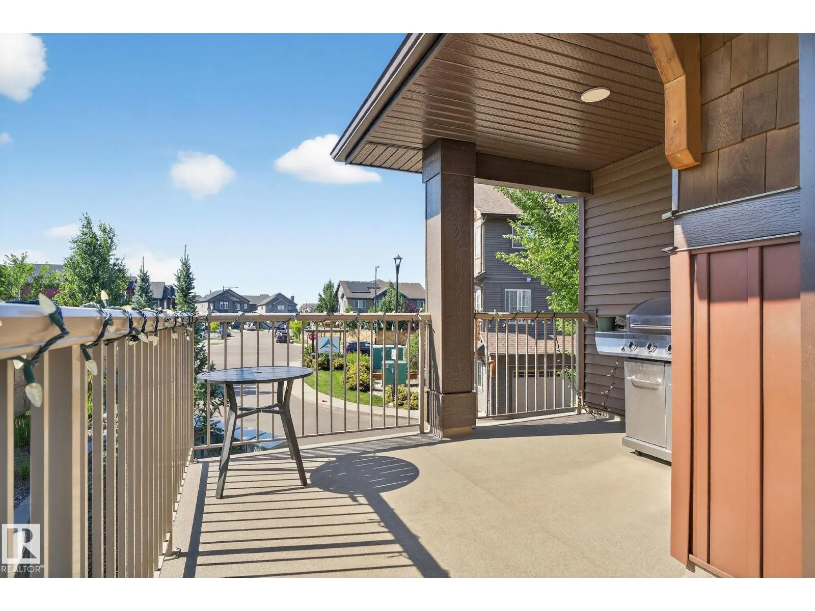 #10 1005 GRAYDON HILL BV SW
