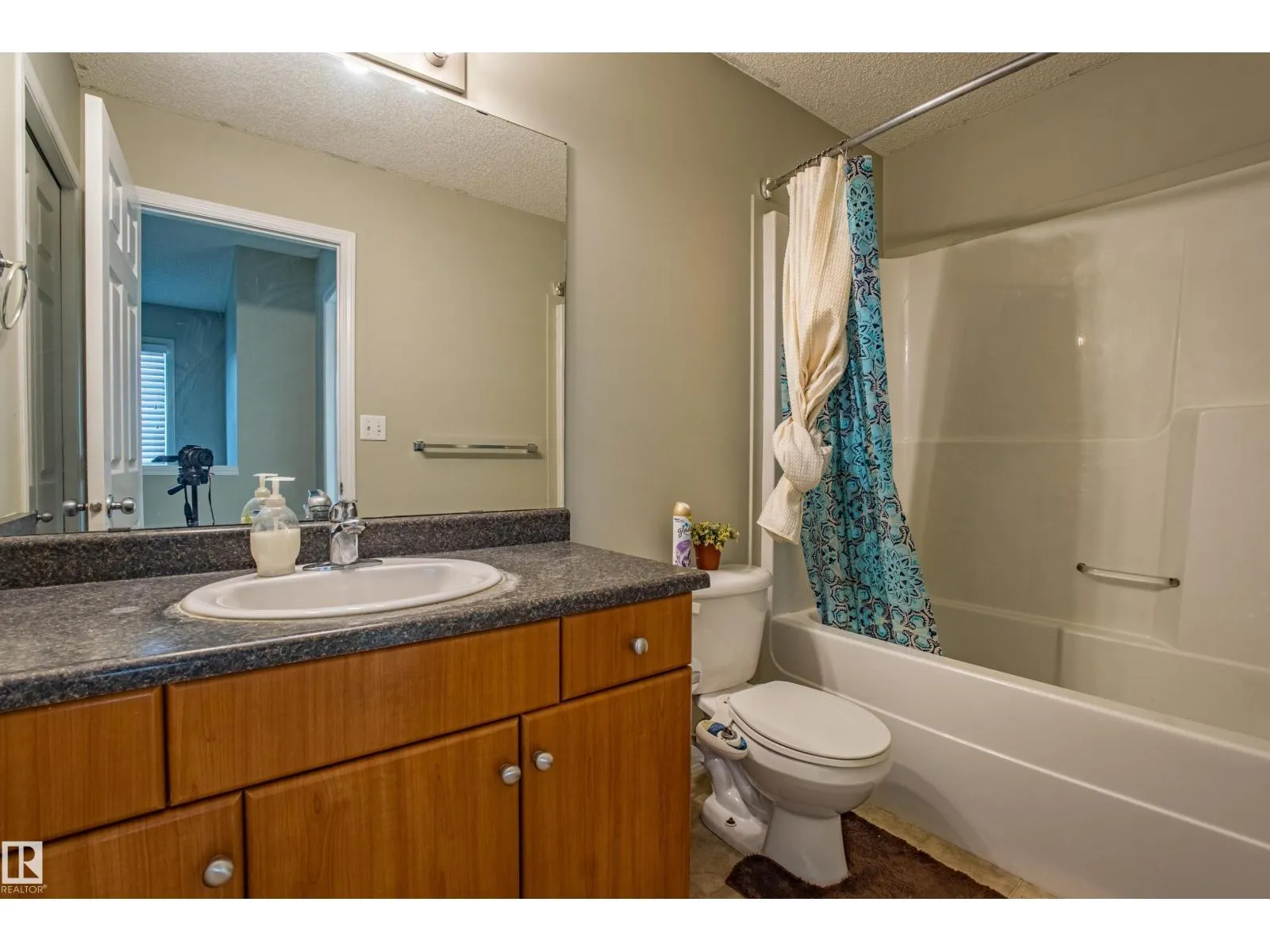#51, 2503 24 ST NW