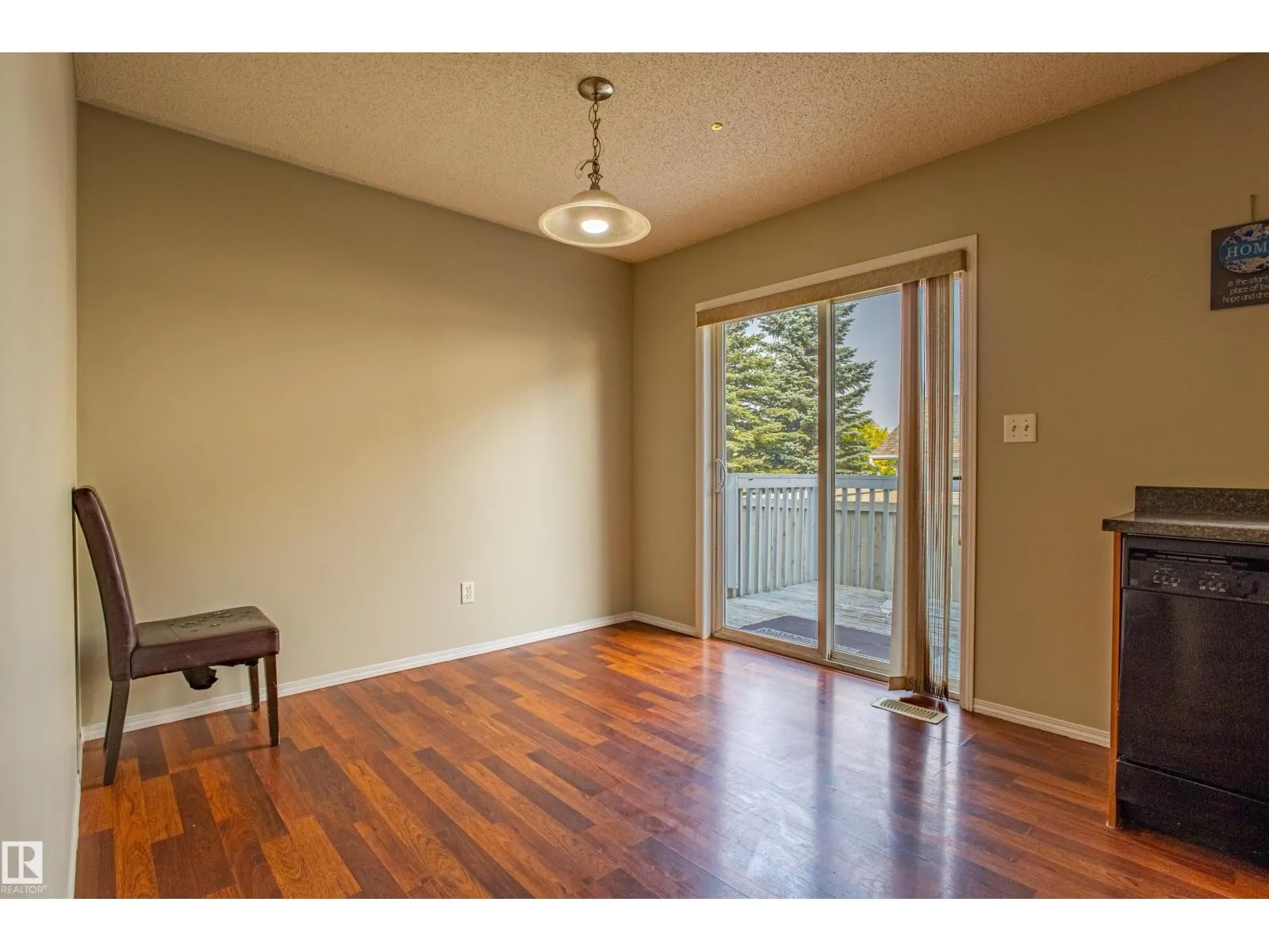 #51, 2503 24 ST NW