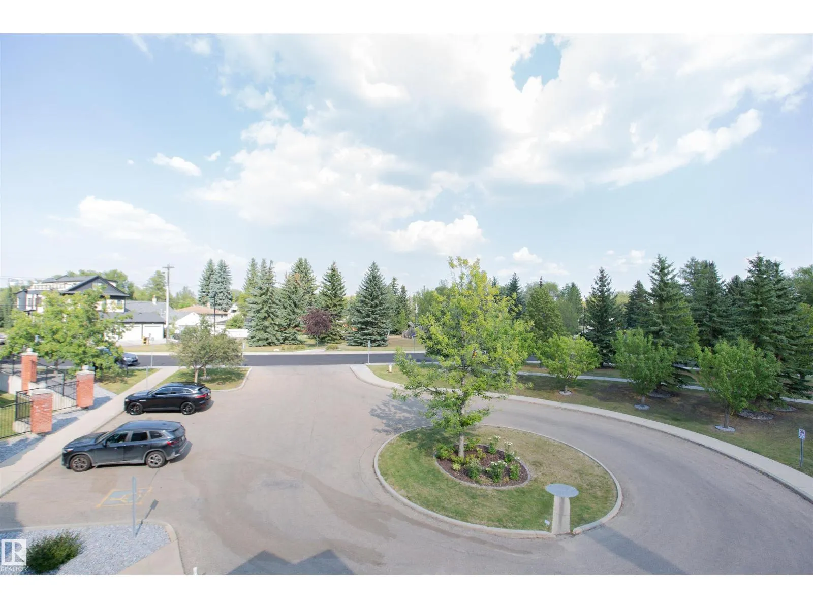 #325 7510 89 ST NW