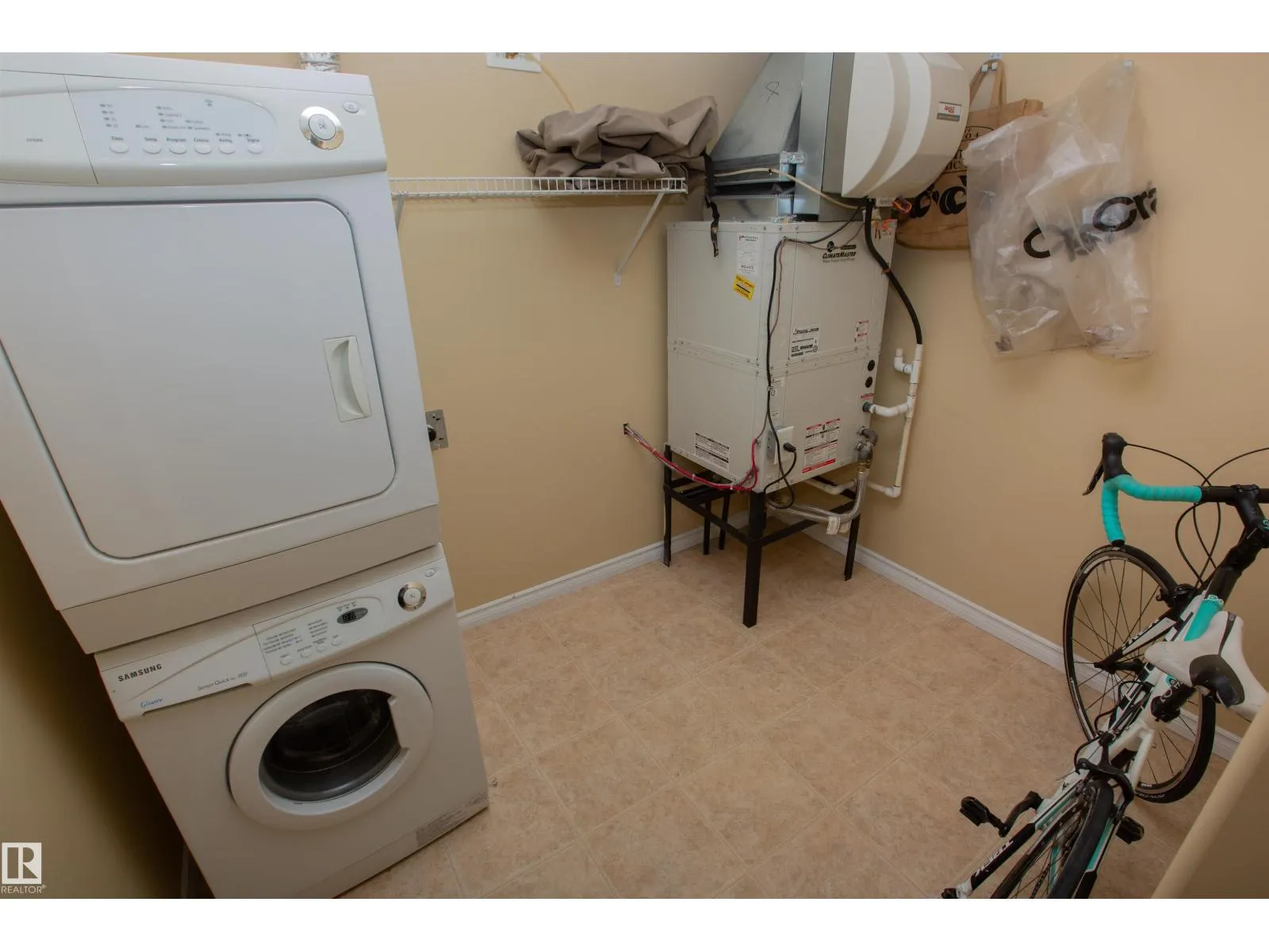 #325 7510 89 ST NW
