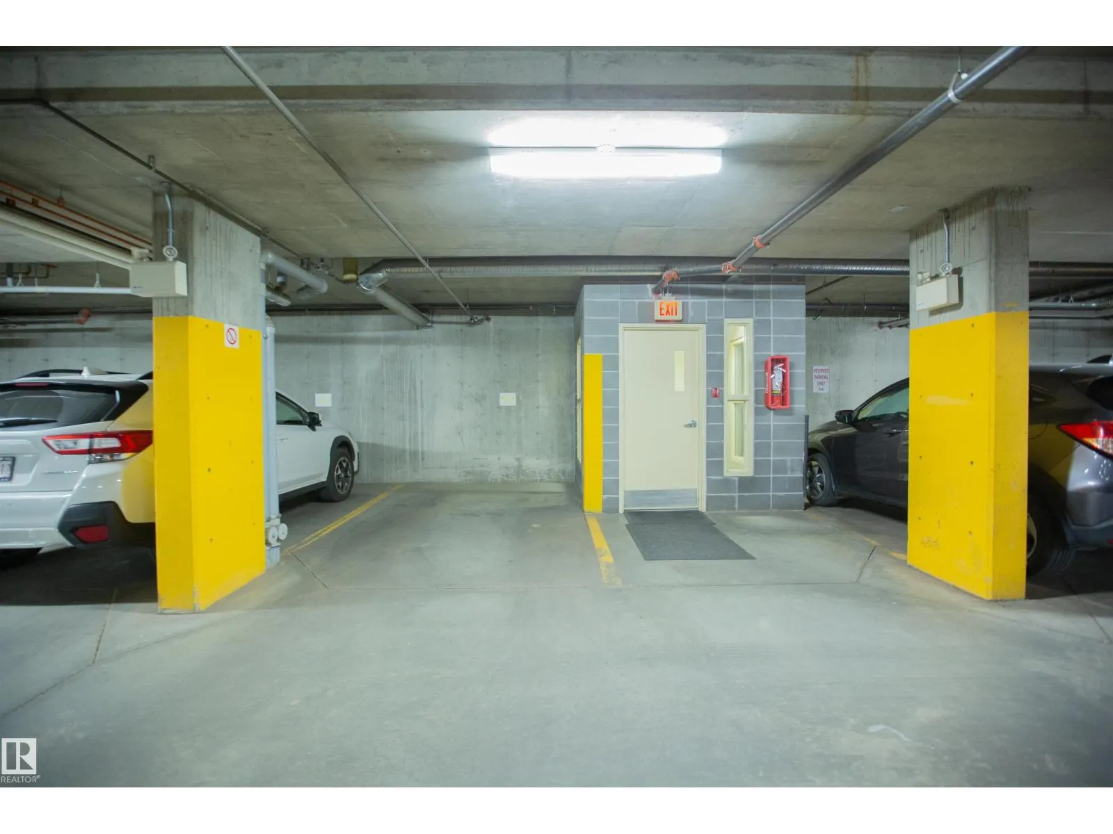#325 7510 89 ST NW