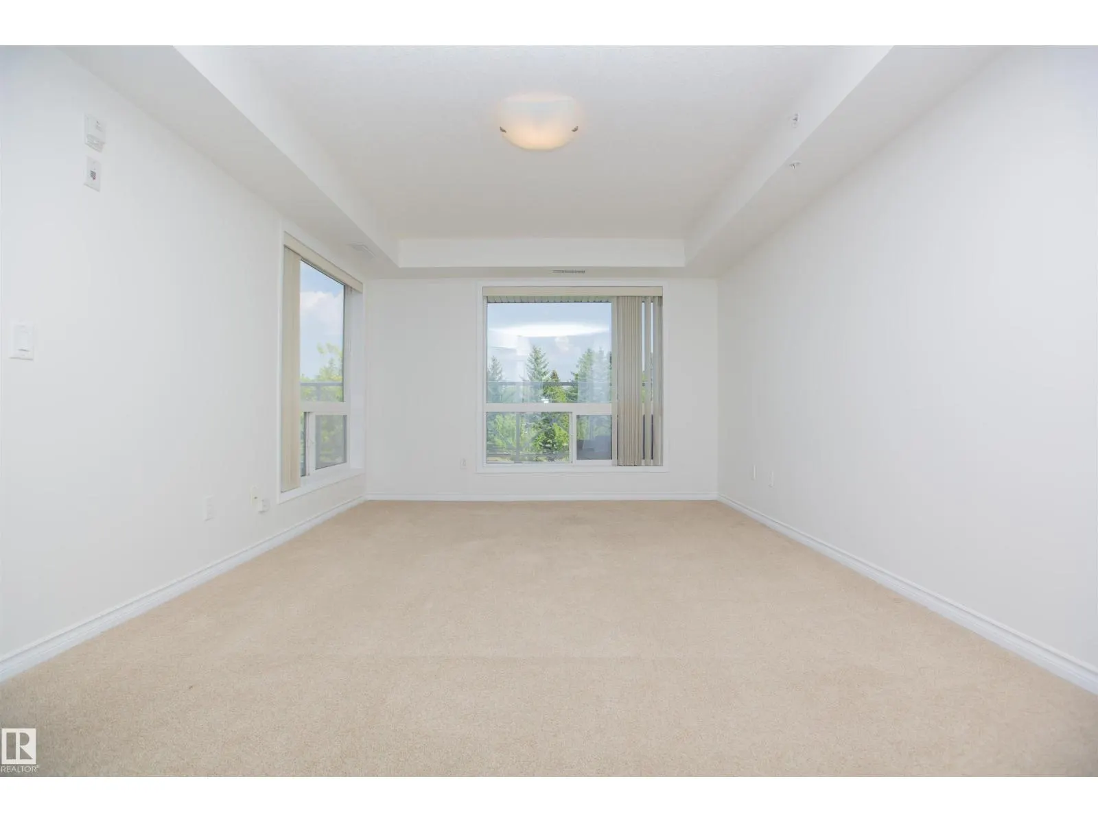 #325 7510 89 ST NW