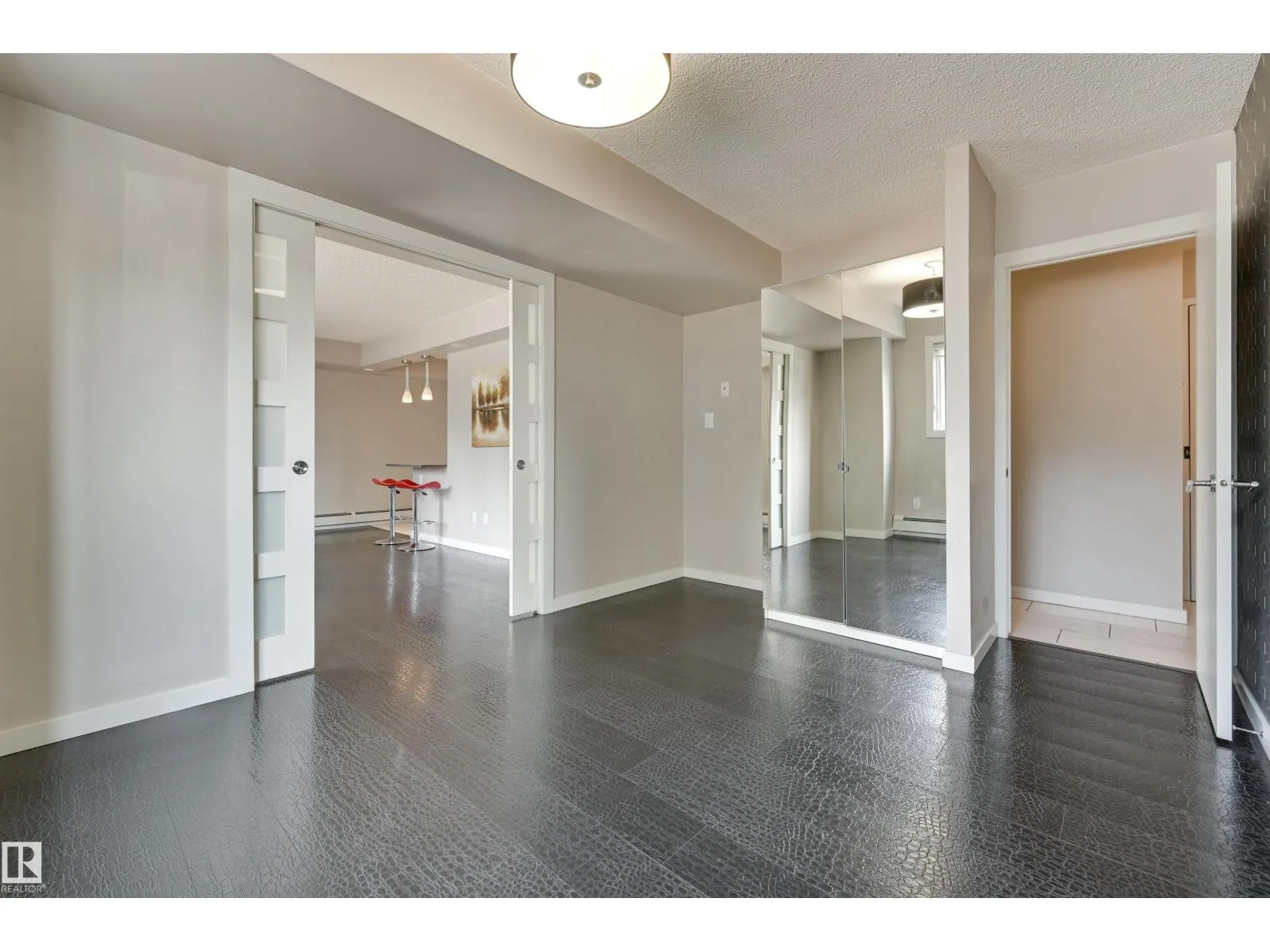#104 10140 115 ST NW