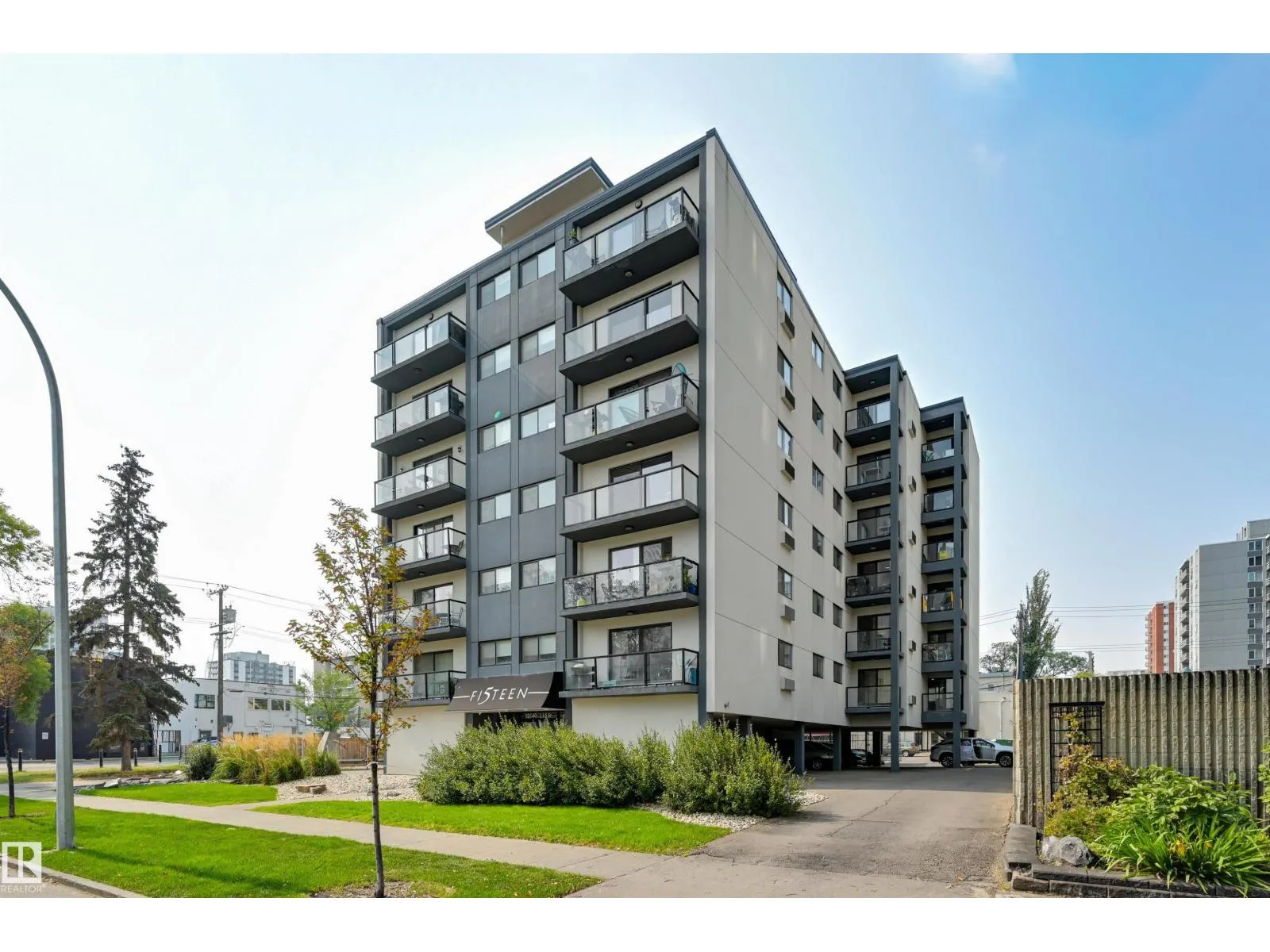 #104 10140 115 ST NW