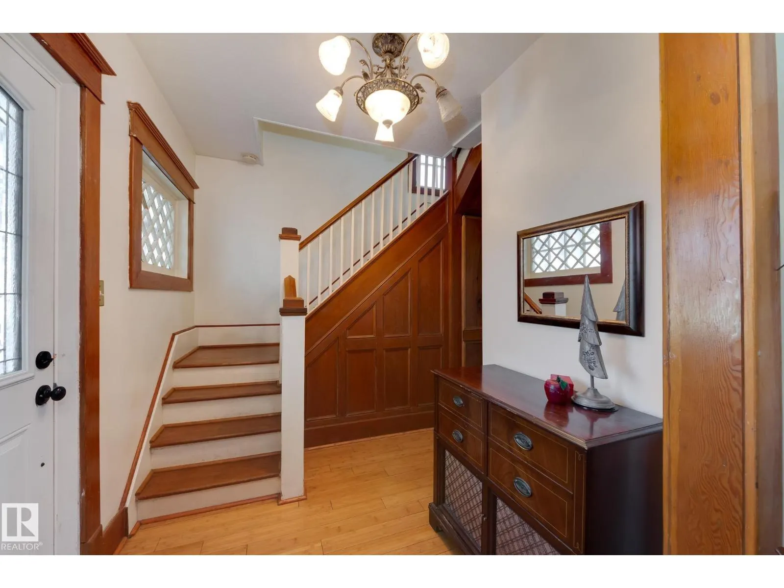 12909 121 ST NW