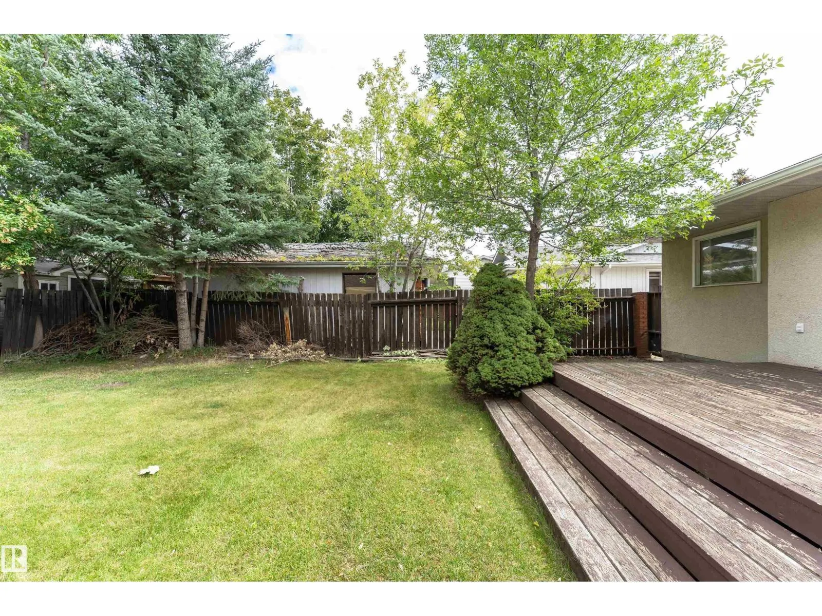 10444 26 AV NW