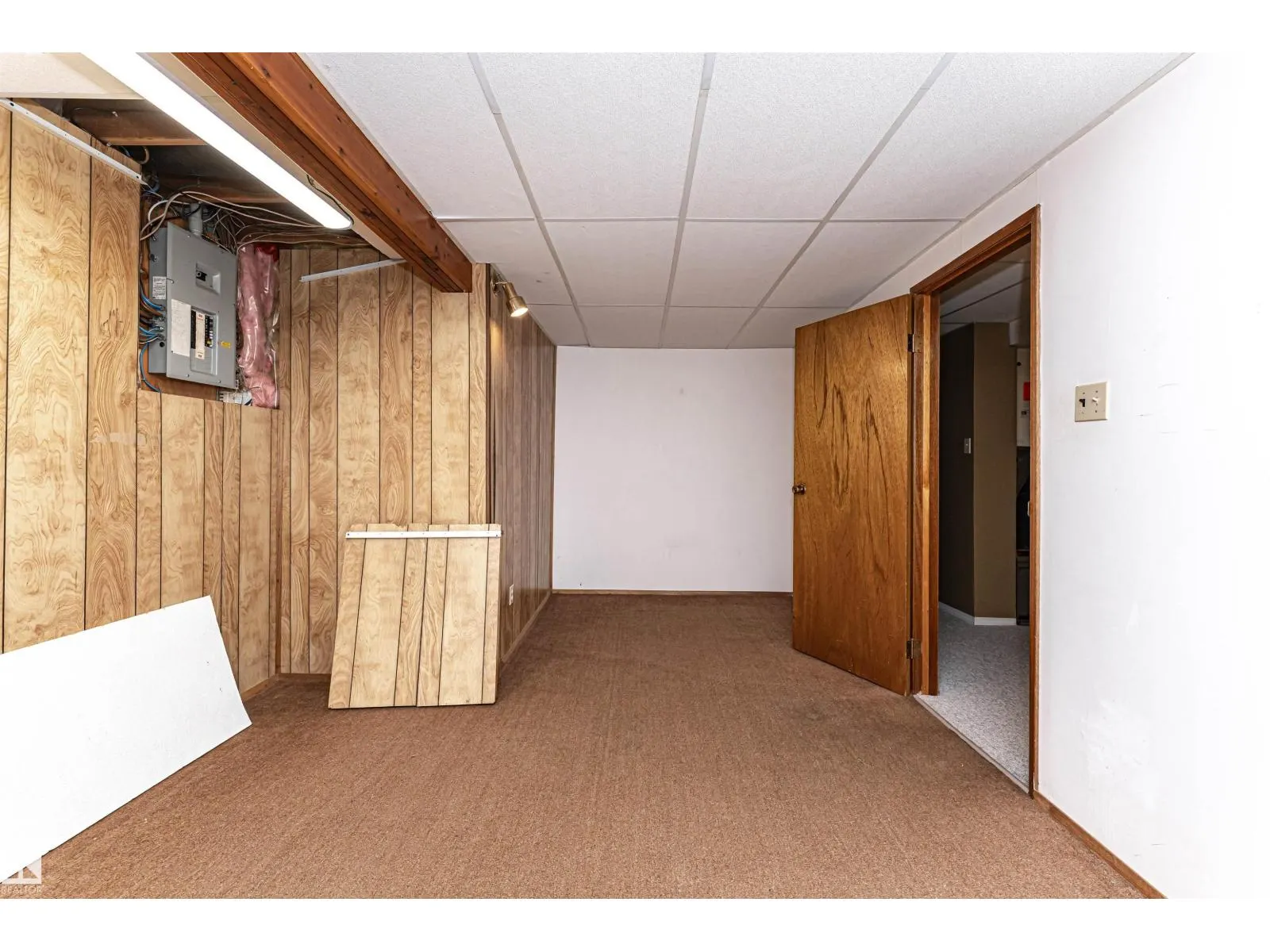 10444 26 AV NW