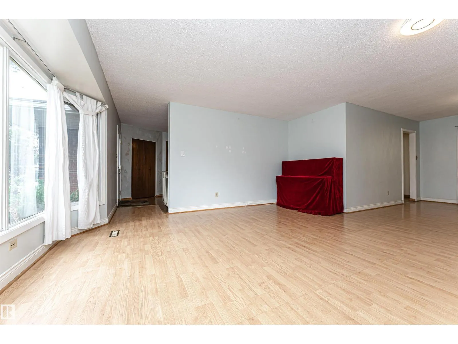 10444 26 AV NW