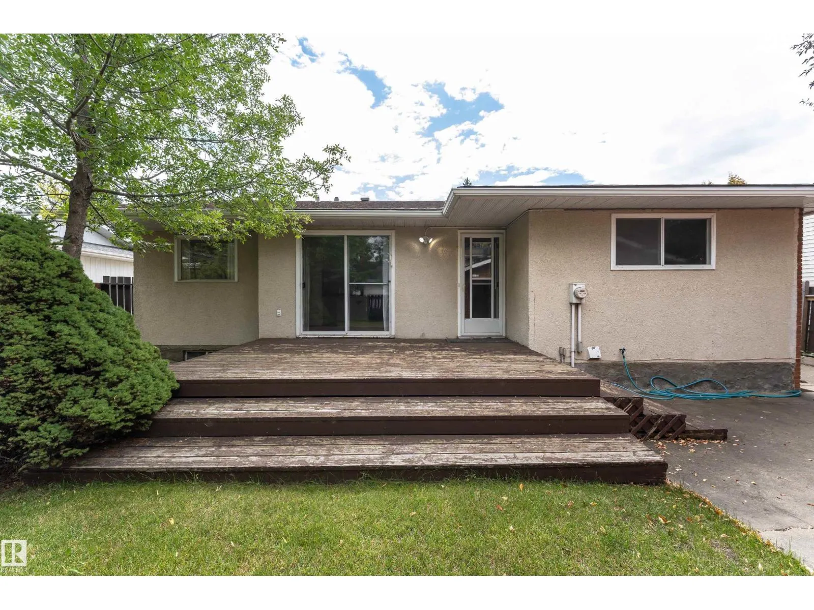 10444 26 AV NW