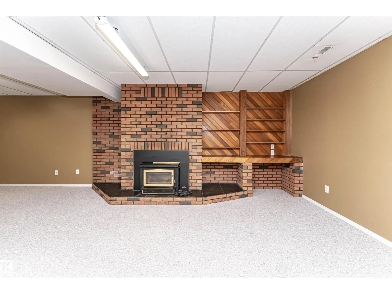 10444 26 AV NW