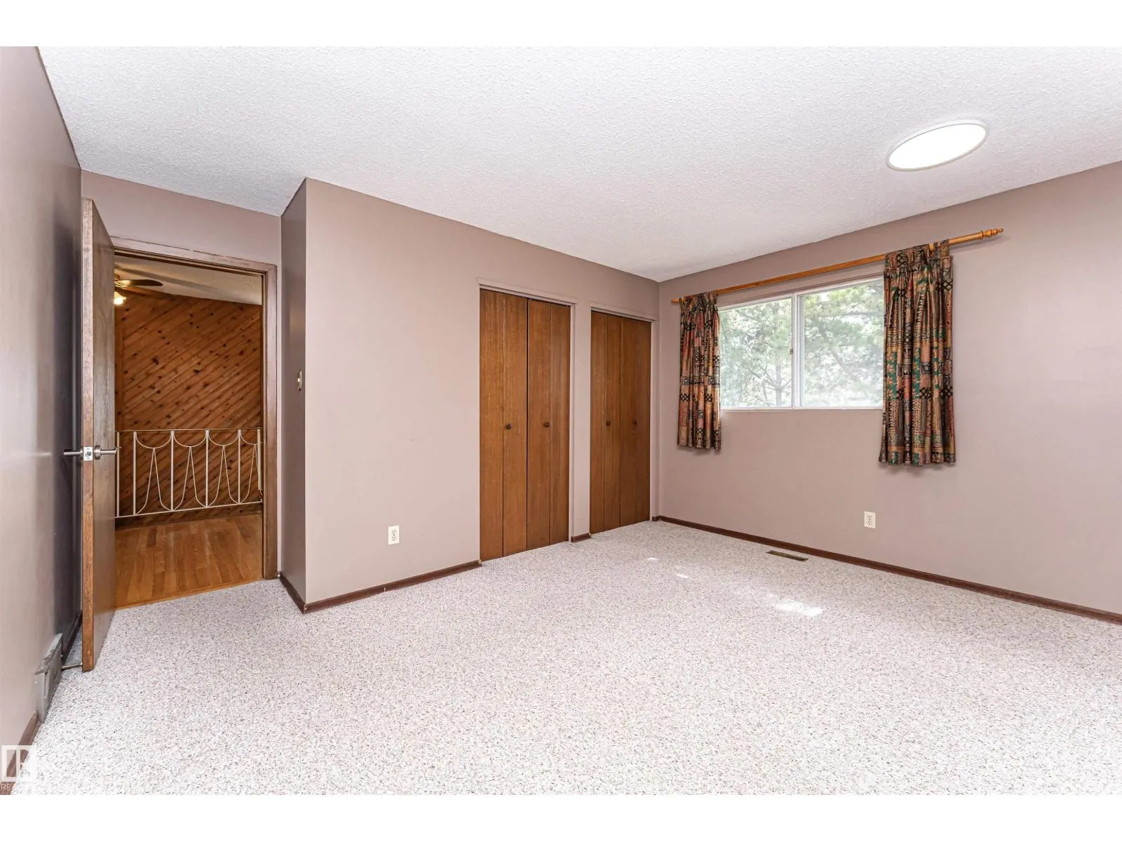 10444 26 AV NW