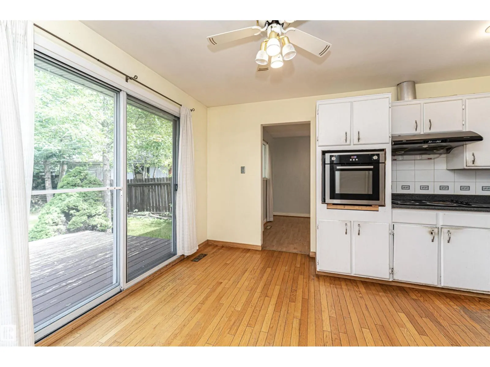 10444 26 AV NW