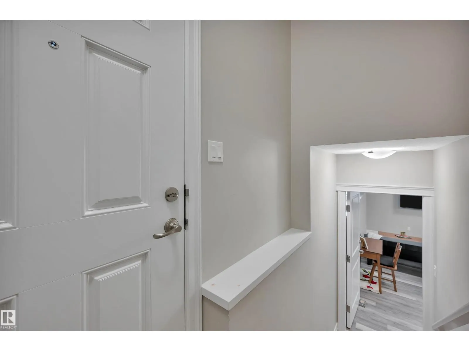 8171 226 ST NW
