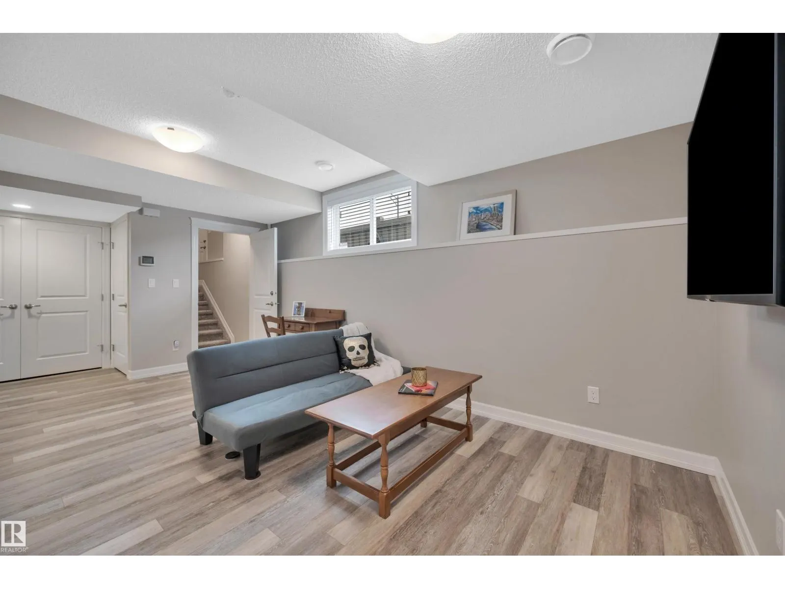8171 226 ST NW