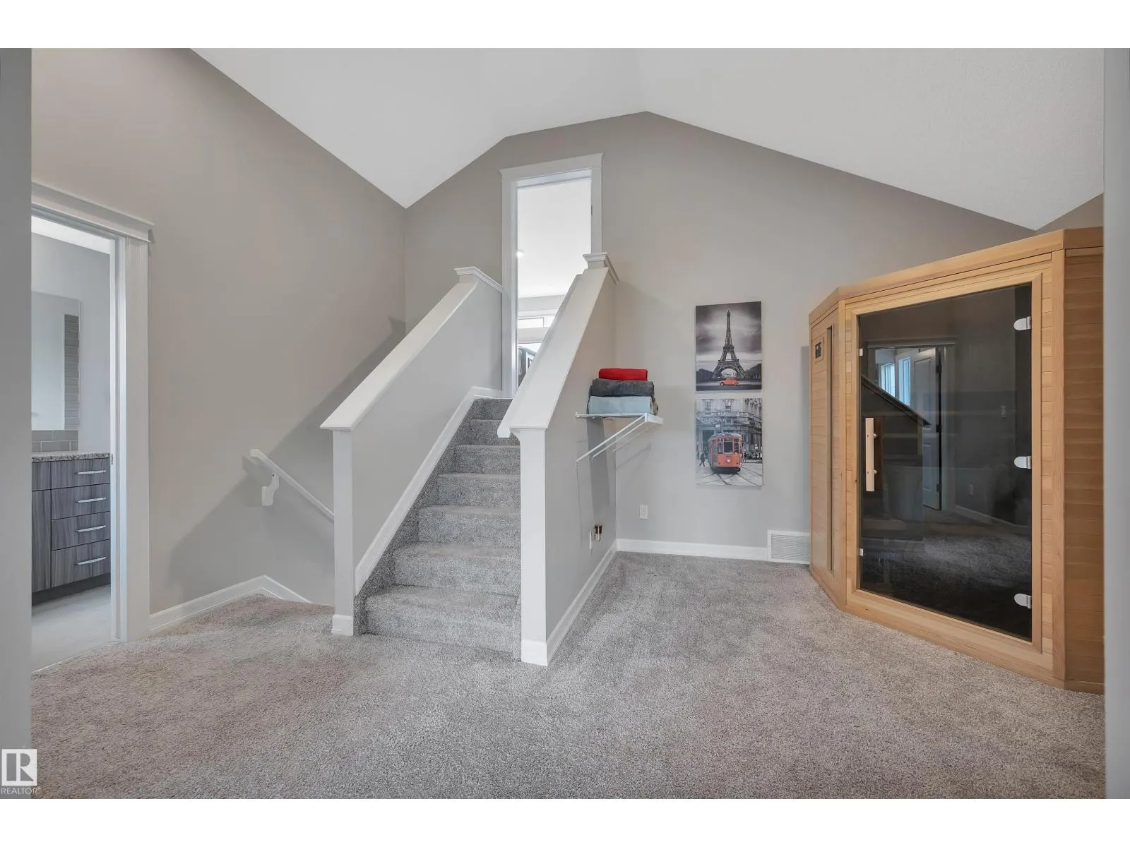 8171 226 ST NW