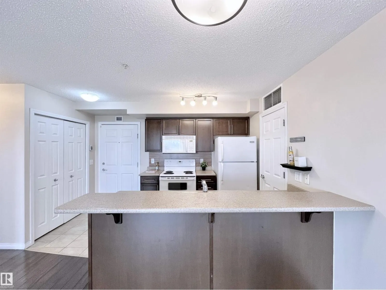 #311 6925 199 ST NW