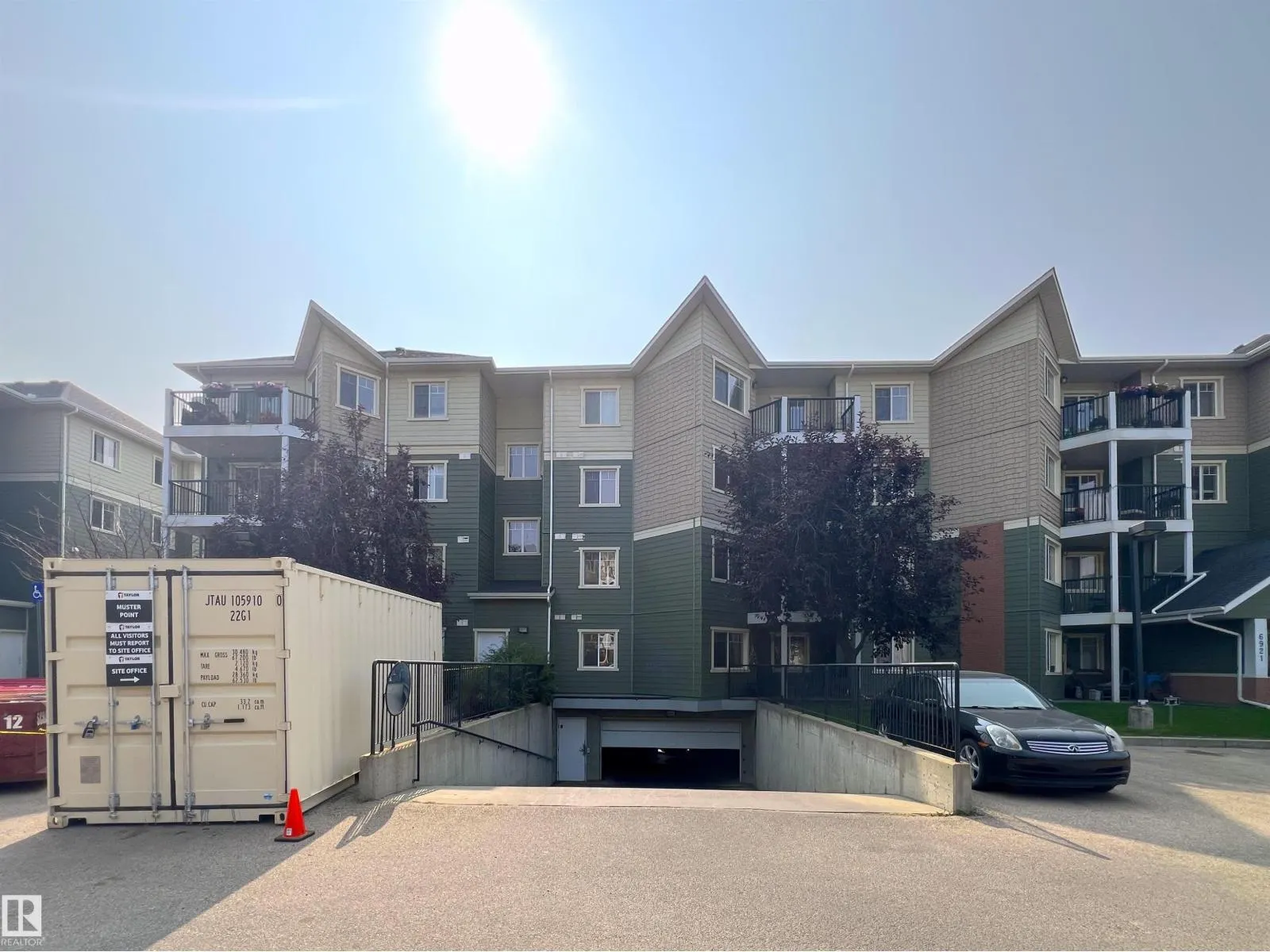 #311 6925 199 ST NW