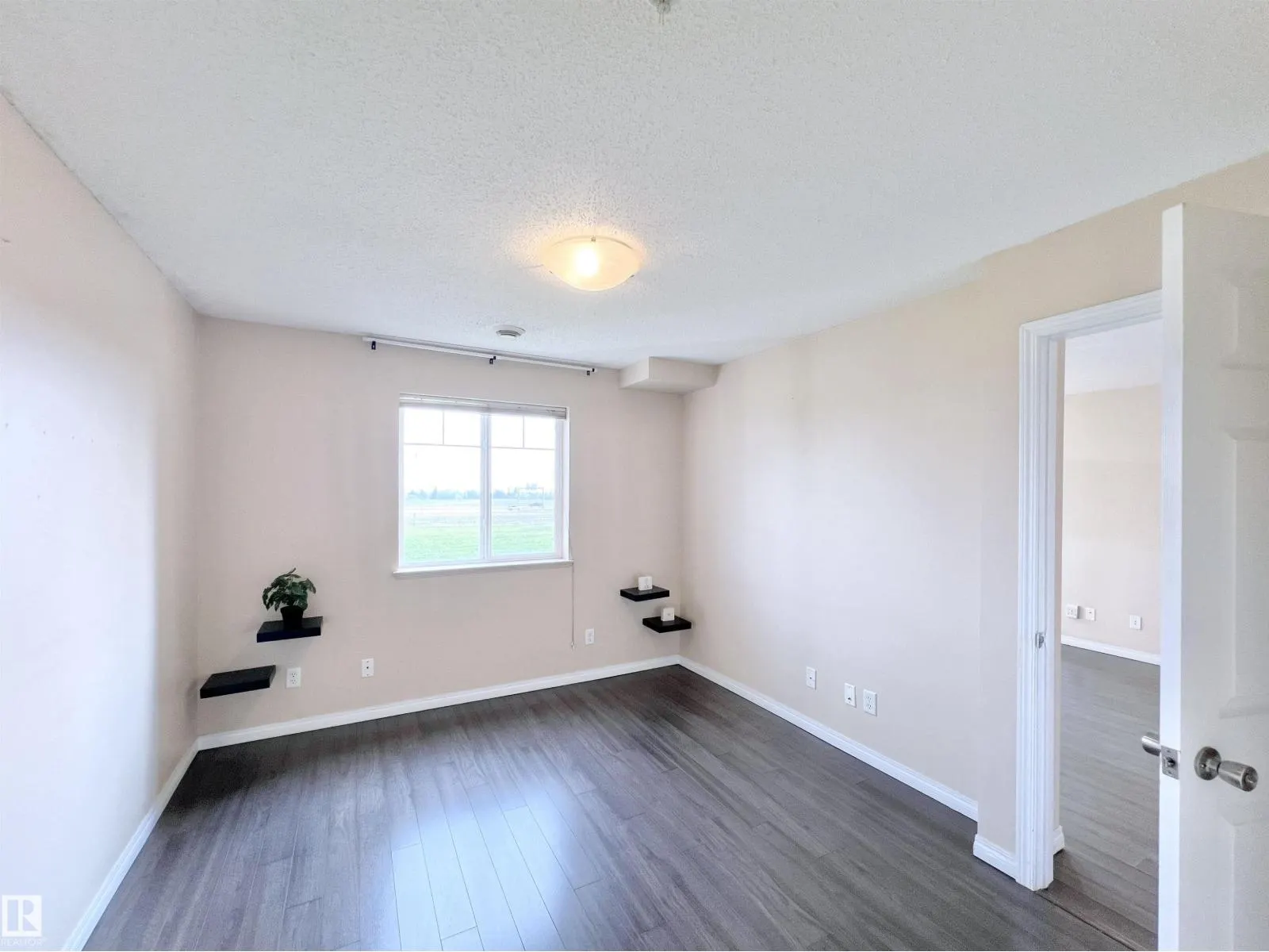 #311 6925 199 ST NW