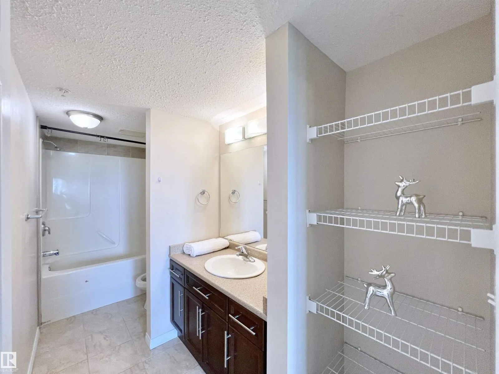 #311 6925 199 ST NW