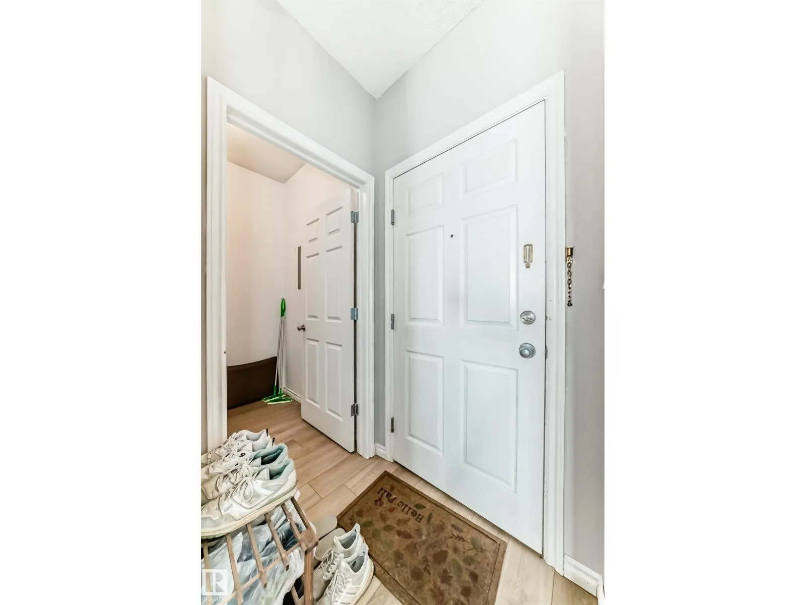 #307 10118 95 ST NW