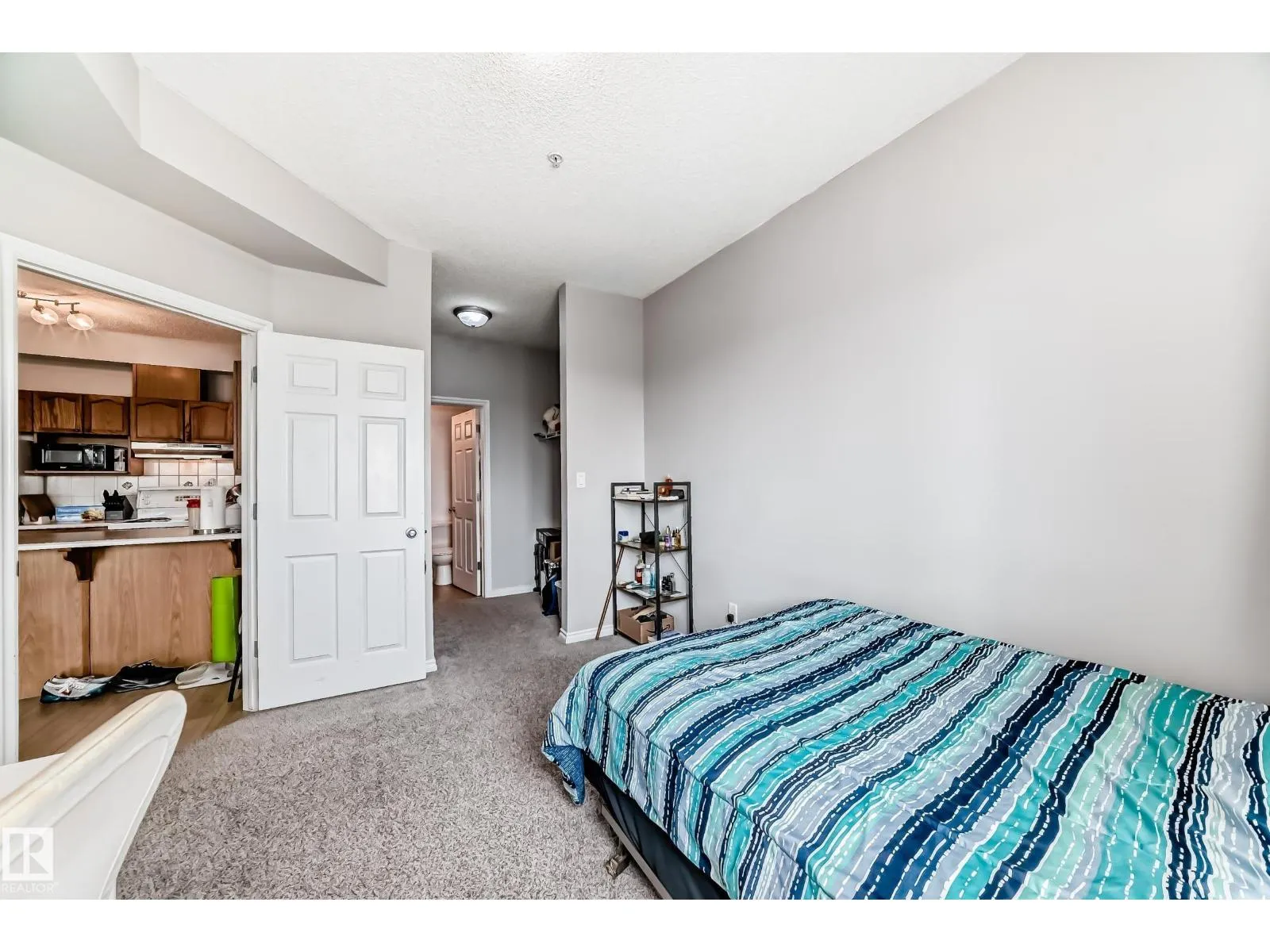 #307 10118 95 ST NW