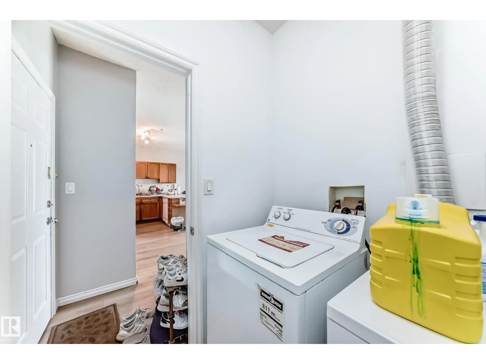 #307 10118 95 ST NW