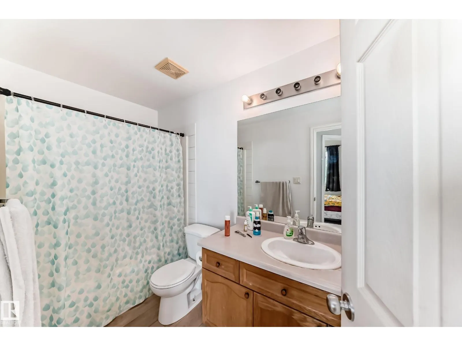 #307 10118 95 ST NW