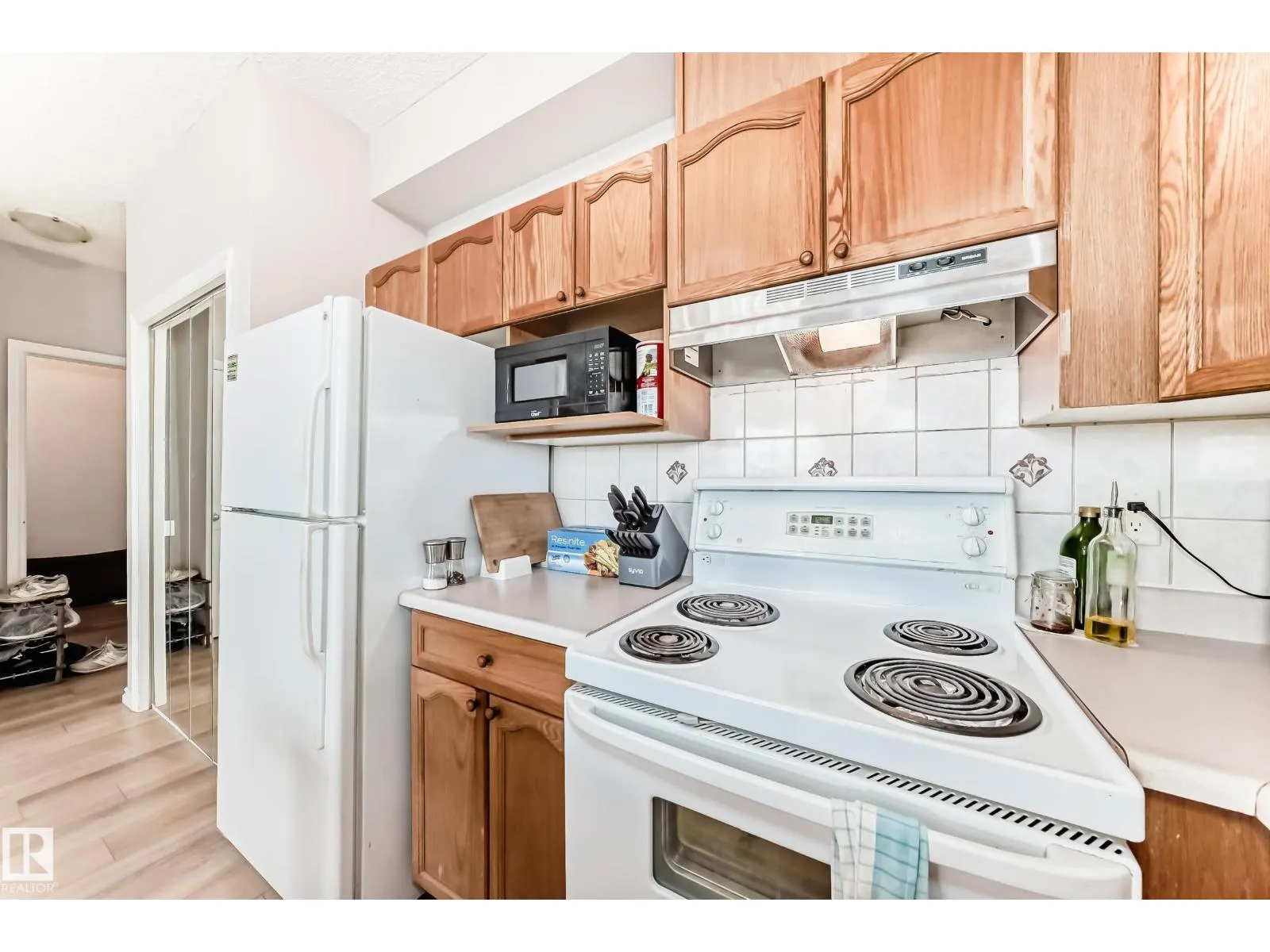 #307 10118 95 ST NW