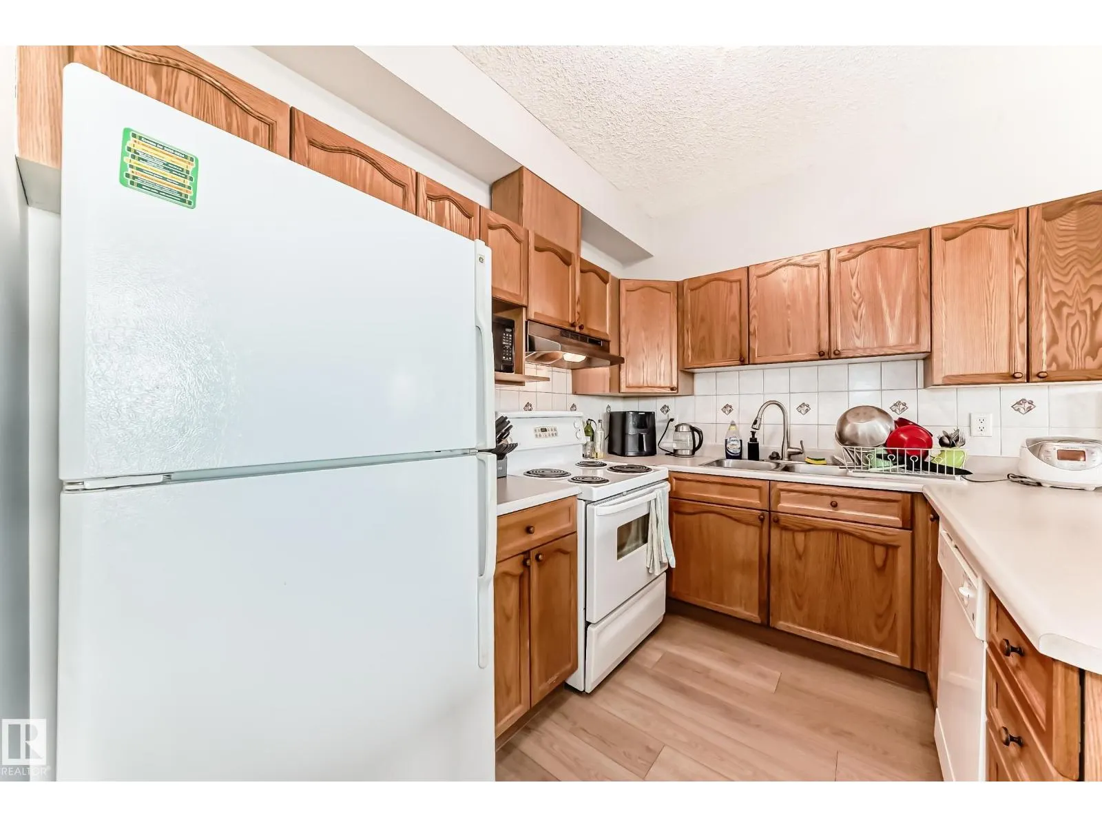 #307 10118 95 ST NW