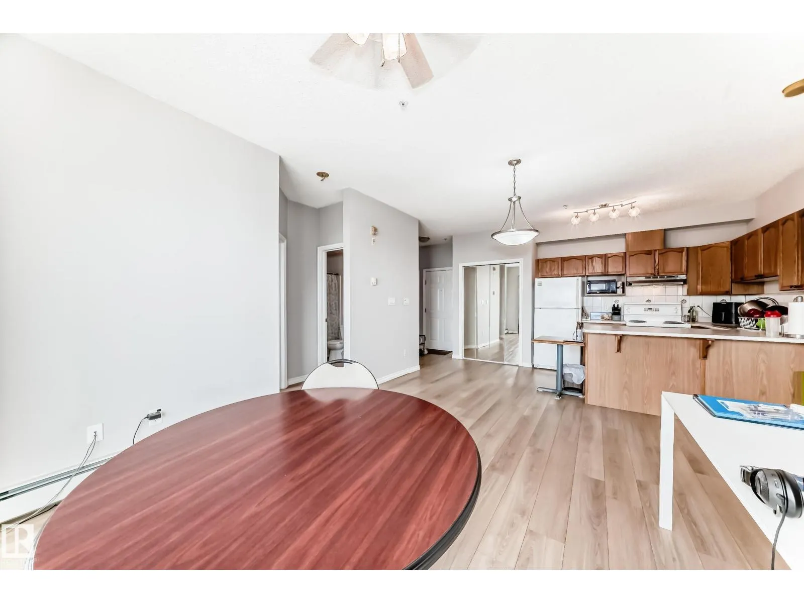 #307 10118 95 ST NW