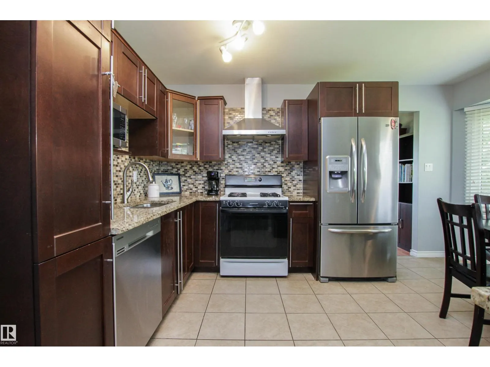 #14 53111 RGE ROAD 220