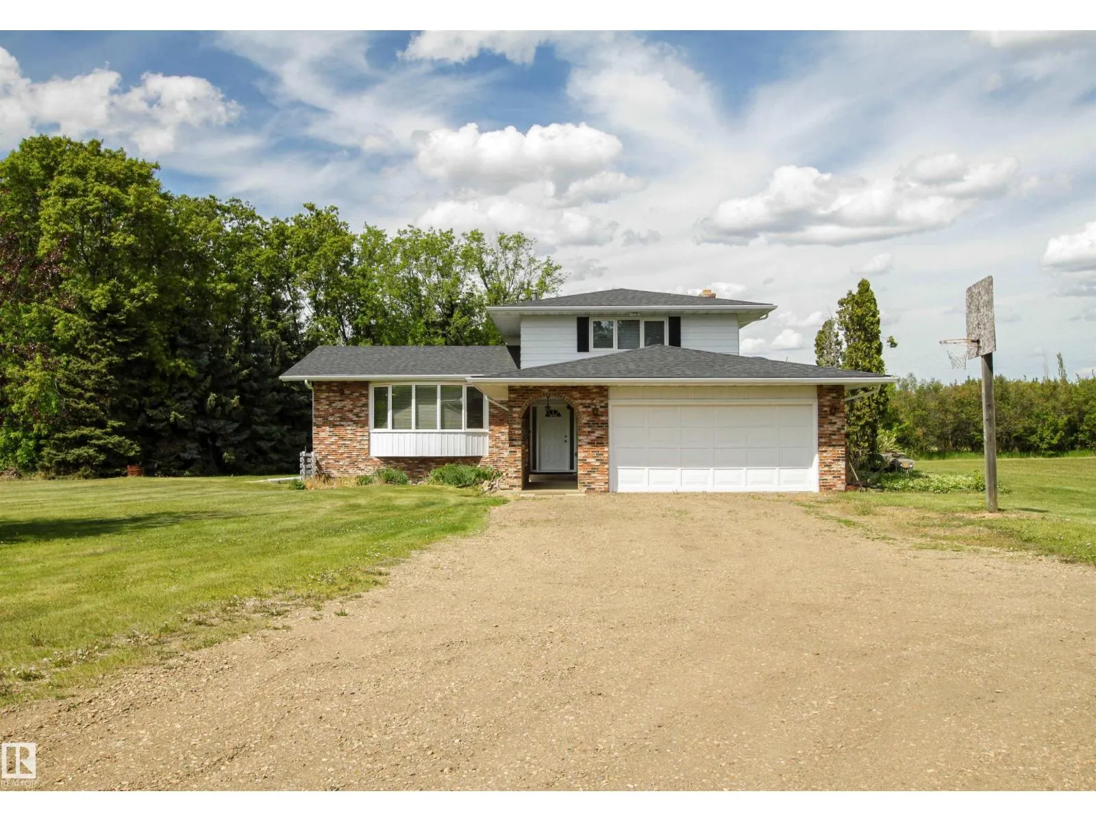 #14 53111 RGE ROAD 220