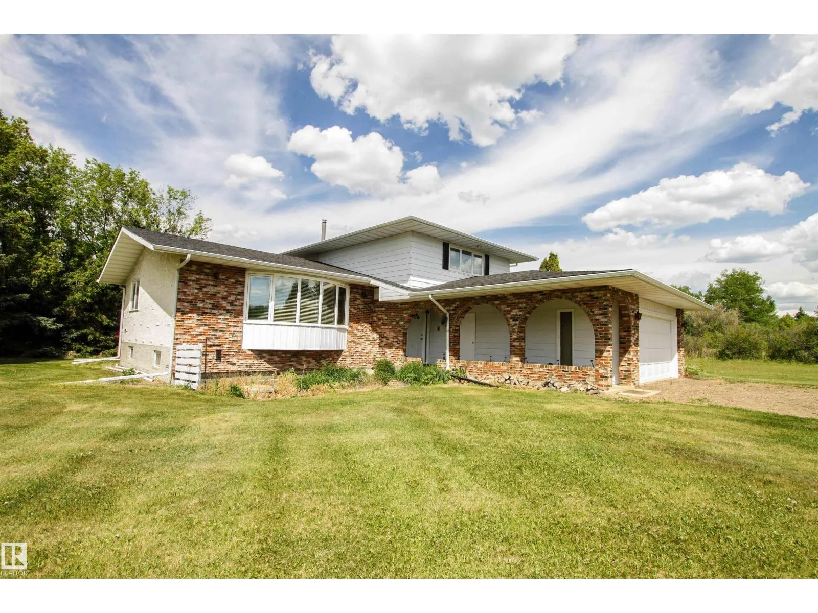 #14 53111 RGE ROAD 220