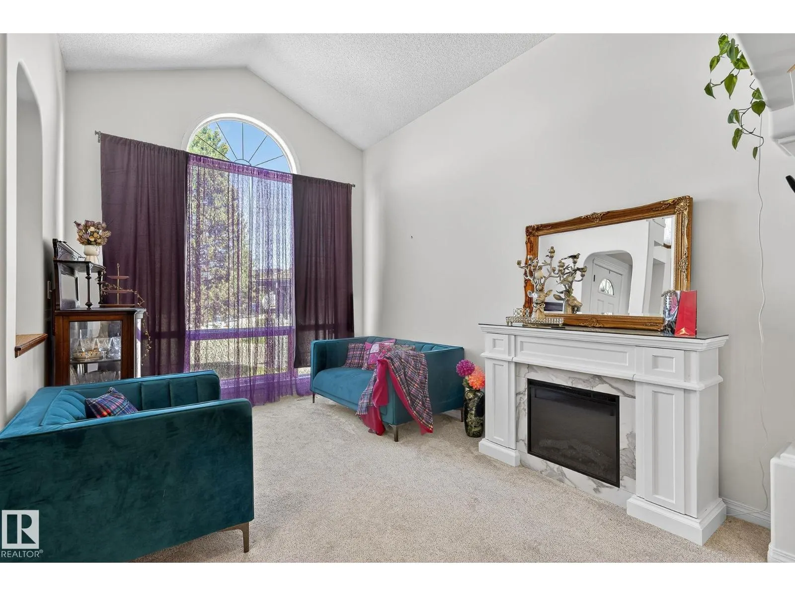 1103 117 ST NW