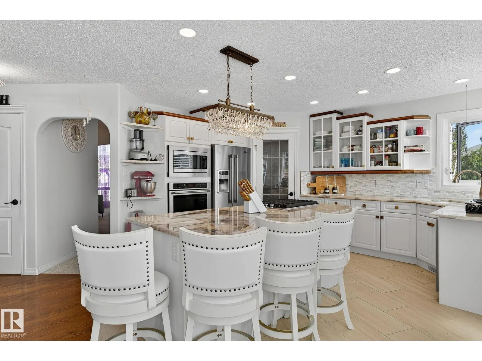 1103 117 ST NW