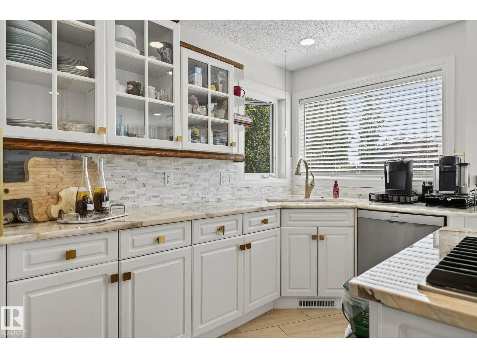 1103 117 ST NW