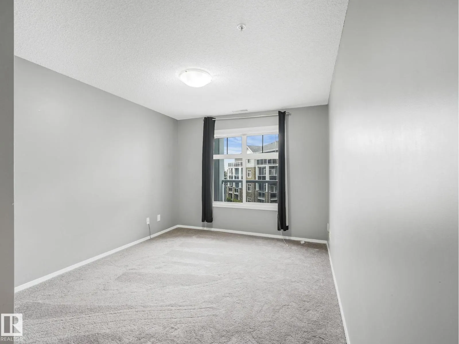 #332 16035 132 ST NW